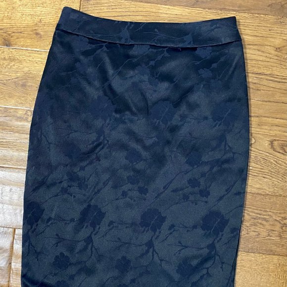 Black Floral Print Silky Pencil Skirt - Picture 1 of 2